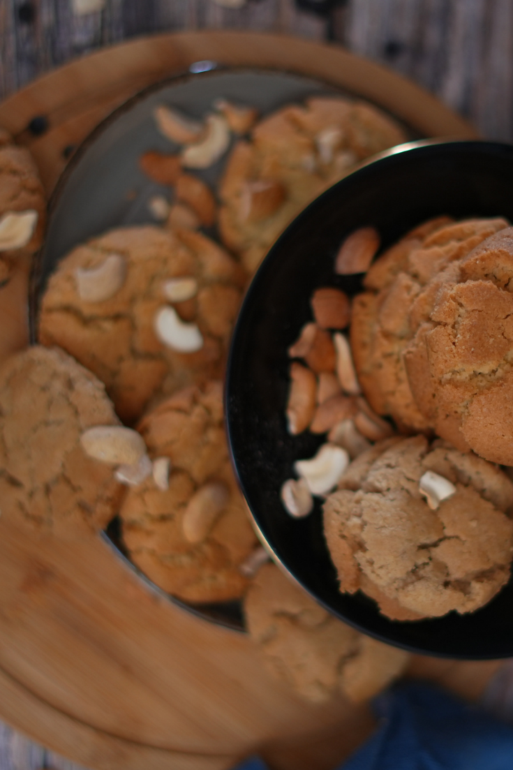 Cashew Cookies